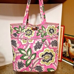 Vera Bradley quilted handbag